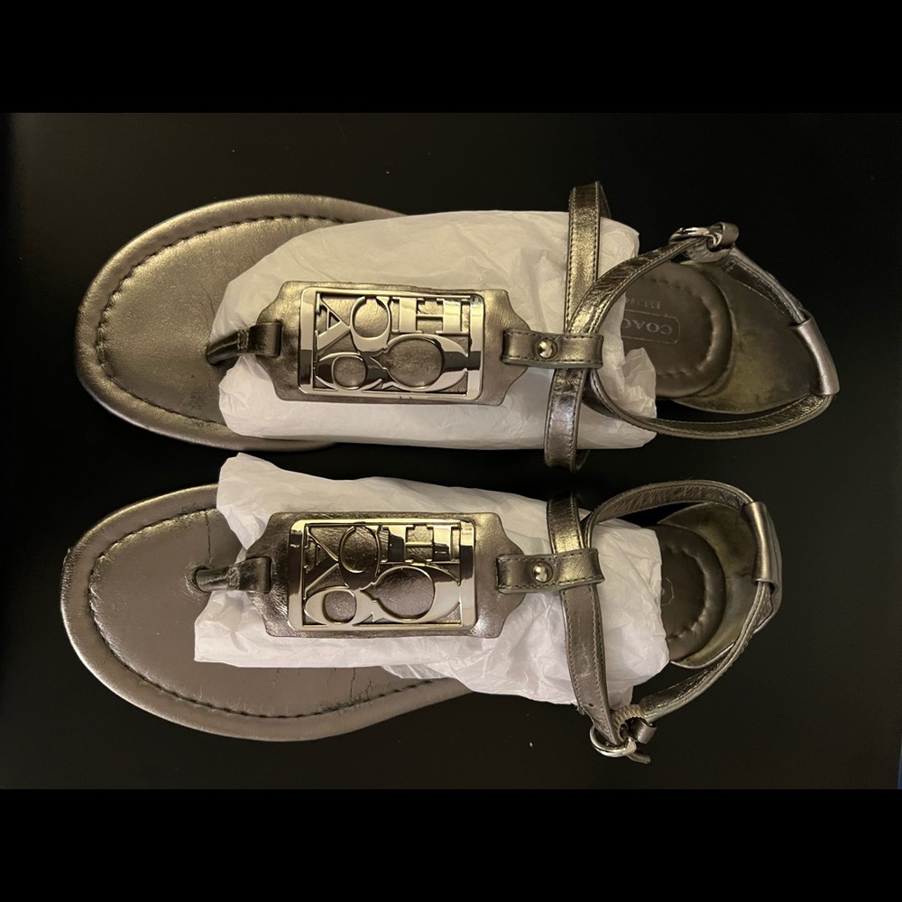 Size 7 Coach Thong Sandal